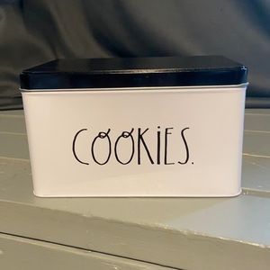 Rae Dunn cookie tin